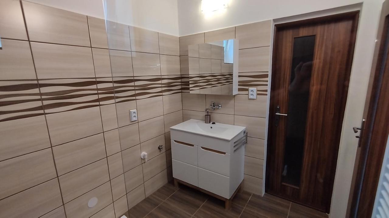 Apartman Amsel Ostrov  Εξωτερικό φωτογραφία